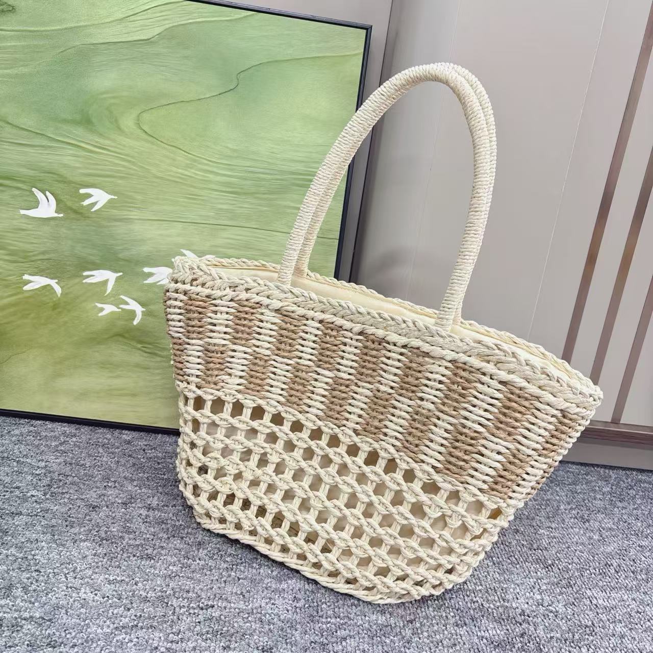 Geflochtene Strandtasche mit Luftiger Netzstruktur Brehn