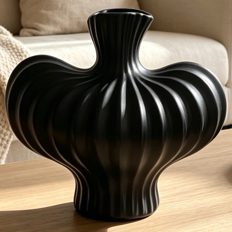Skulptierte gerippte dekorative Vase Brehn