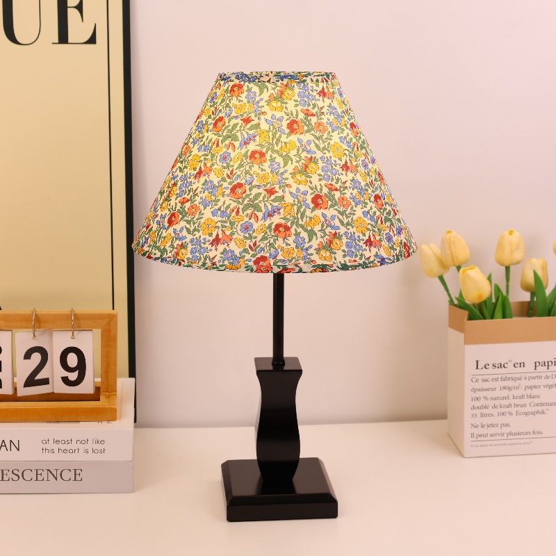 Künstlerische dekorative Tischlampe