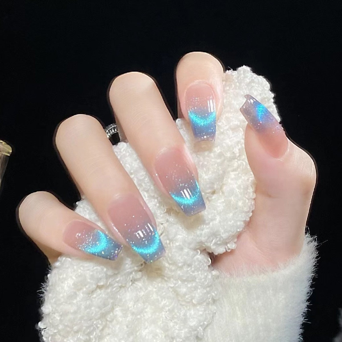 Kunstnagelset mit elegantem Glitter-Finish Brehn