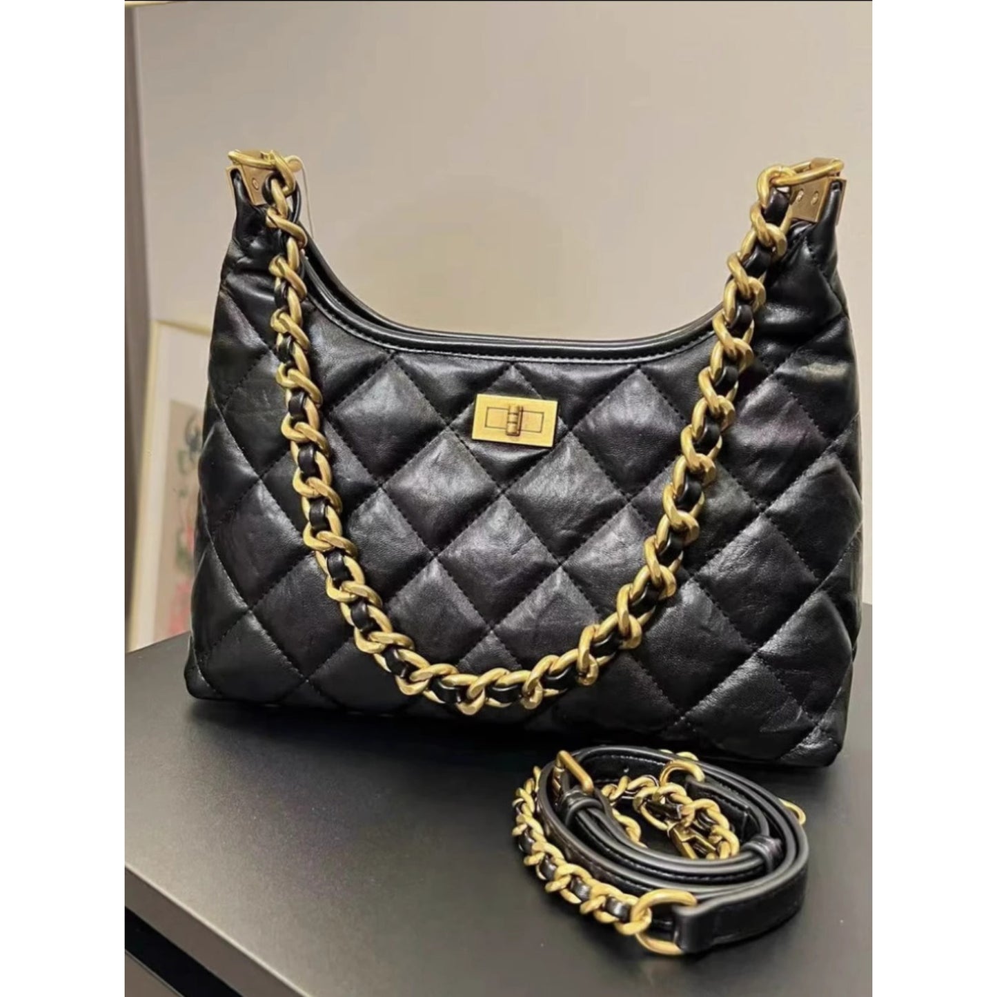 Elegante gesteppte Schultertasche Brehn