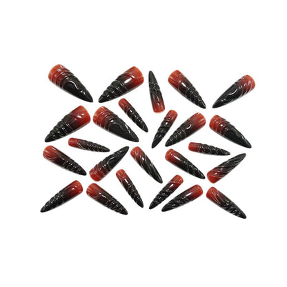 Kunstnagelset mit Eleganten Spitzen und Schwarz-Rotem Farbverlauf Brehn