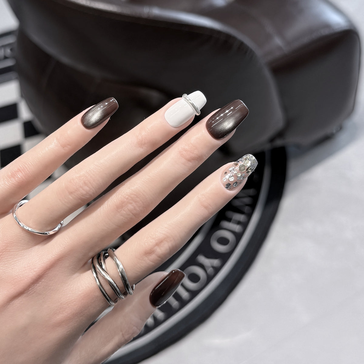 Press-On Nail Art Set mit Ombre- und Glitzerakzenten Brehn