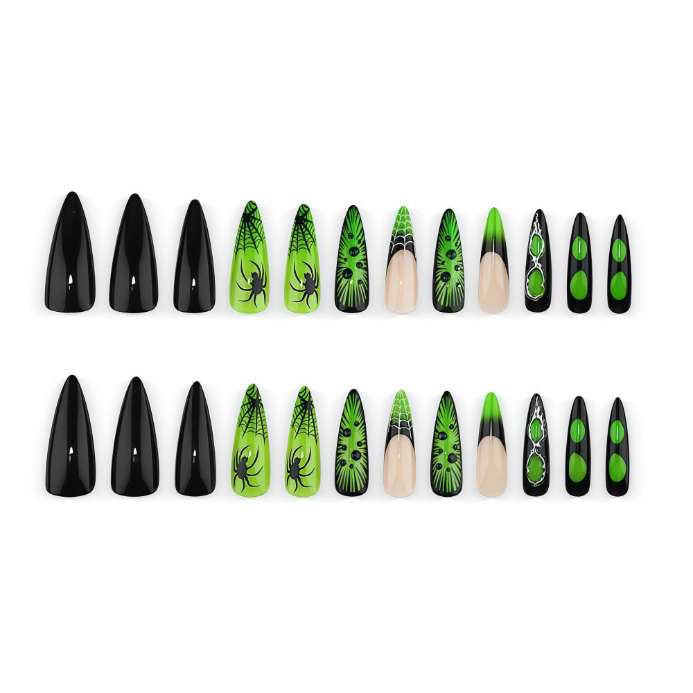 Kreatives Halloween Nagelset Brehn