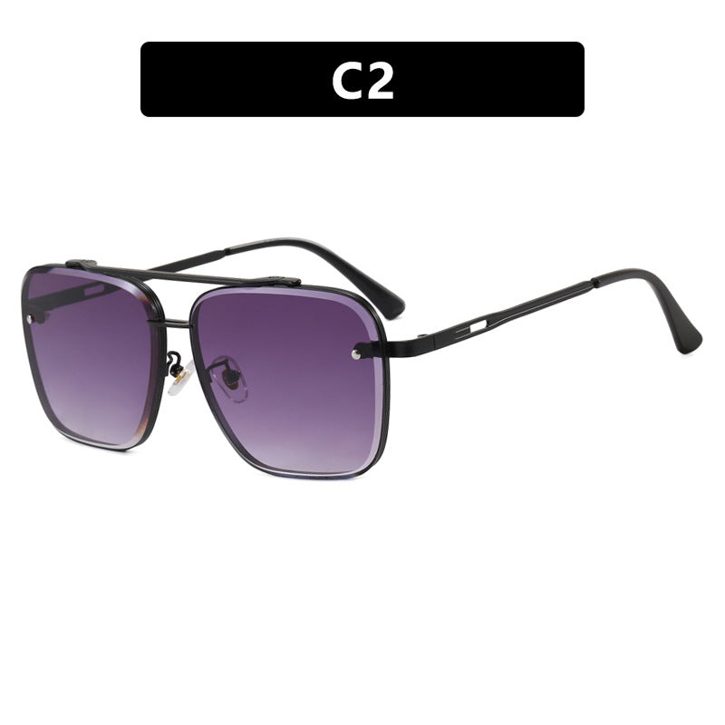 Damen quadratische Sonnenbrille mit schützenden Gläsern und modernem Metallrahmen Brehn