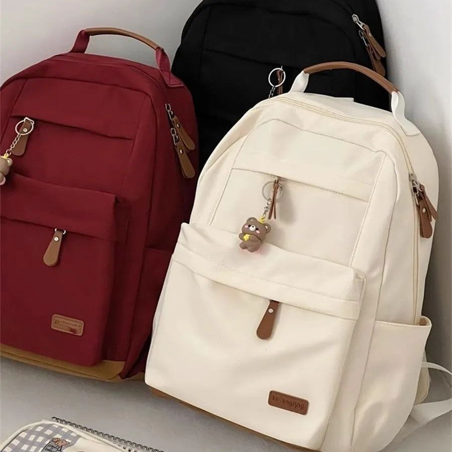 Modischer Freizeitrucksack Mit Süßem Bären-Anhänger Brehn