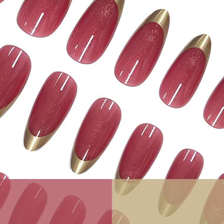 Glitzernde Mandel-förmige Nagelspitzen Brehn