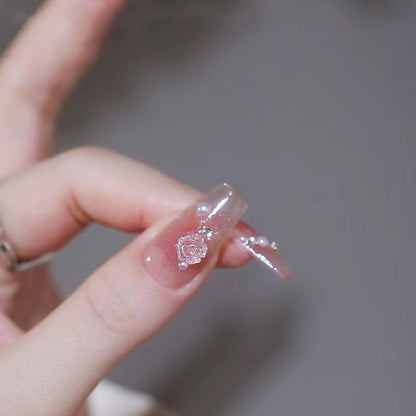 Dekoratives Press-On-Nagelset mit Strass-Akzenten Brehn