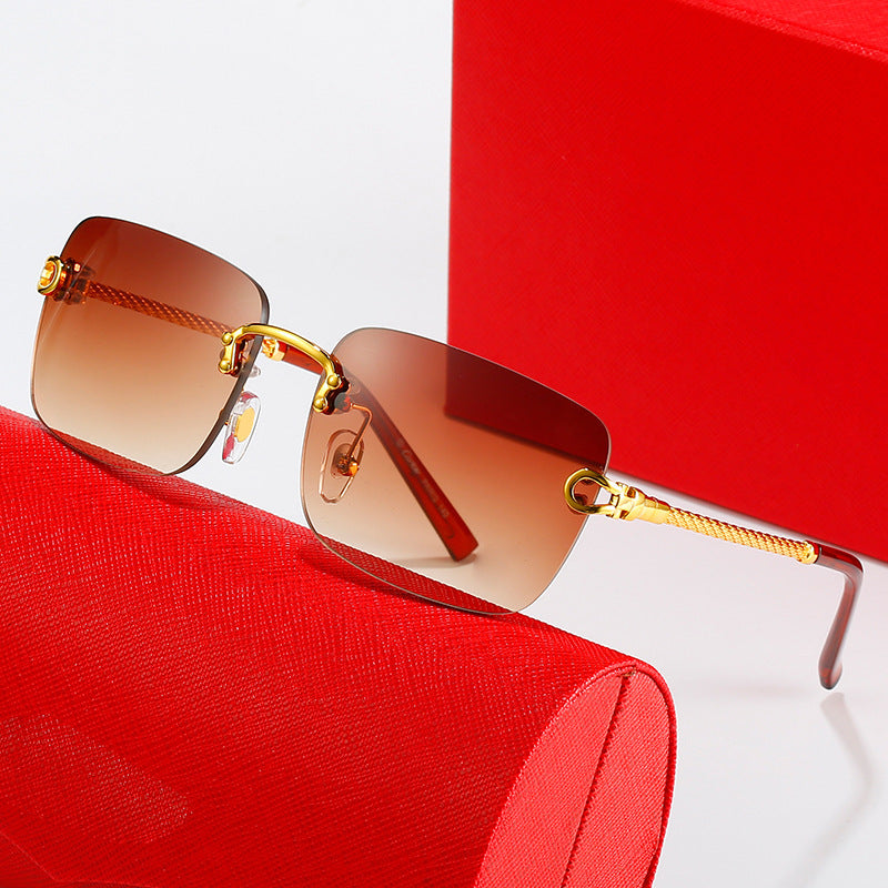 Damen quadratische Sonnenbrille mit luxuriösem, goldverziertem Rahmen und schützenden Gläsern Brehn