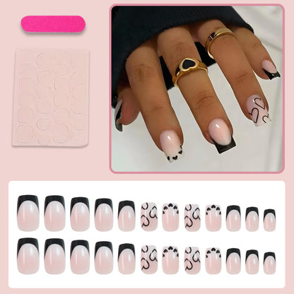 Kunstnagelset mit verspieltem Herzdesign Brehn