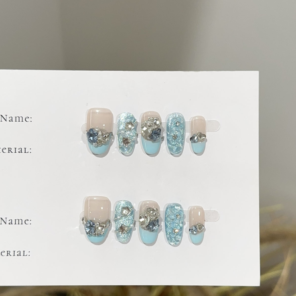 Stylisches Dekoratives Press-On-Nagelset