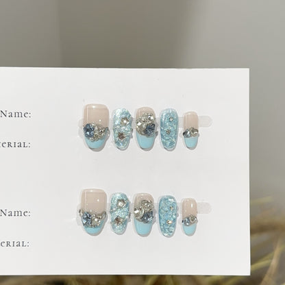 Stylisches Dekoratives Press-On-Nagelset