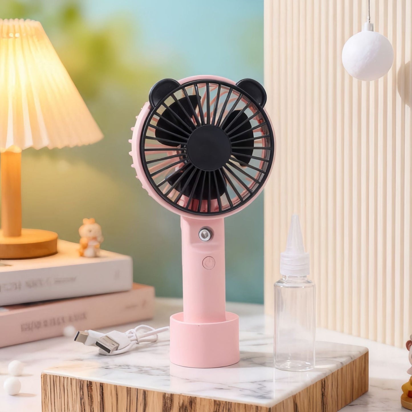 Frauen Tragbarer Handventilator mit Sprühfunktion Brehn