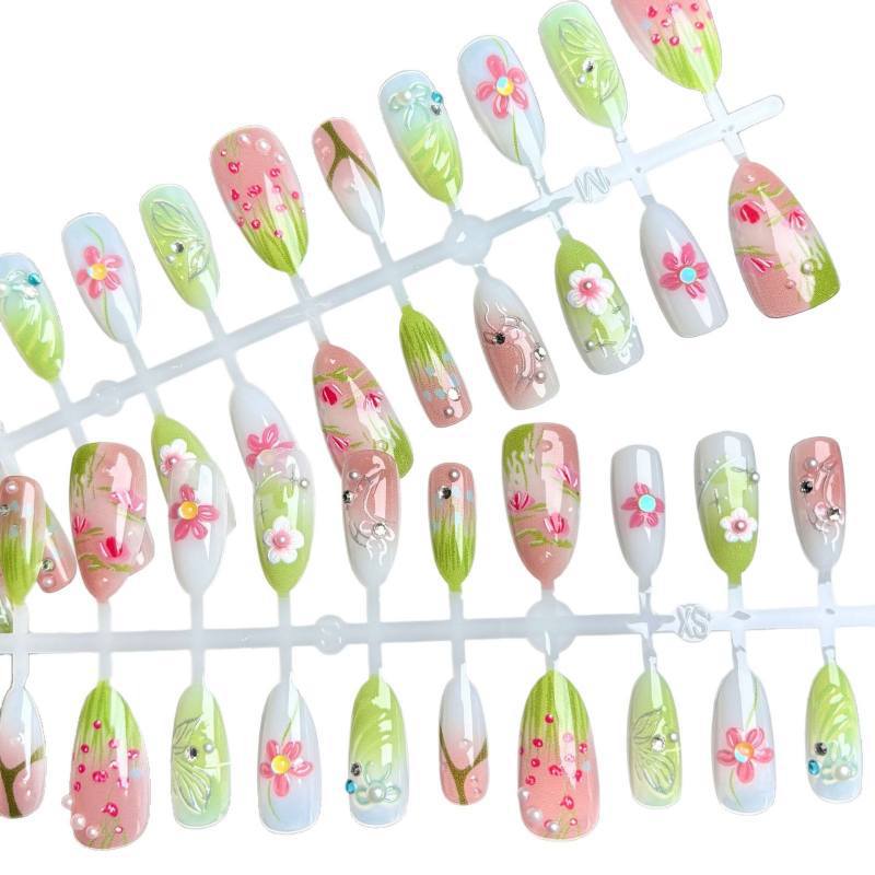 Künstlerisches Blumen Design Press-On Nagelset Brehn