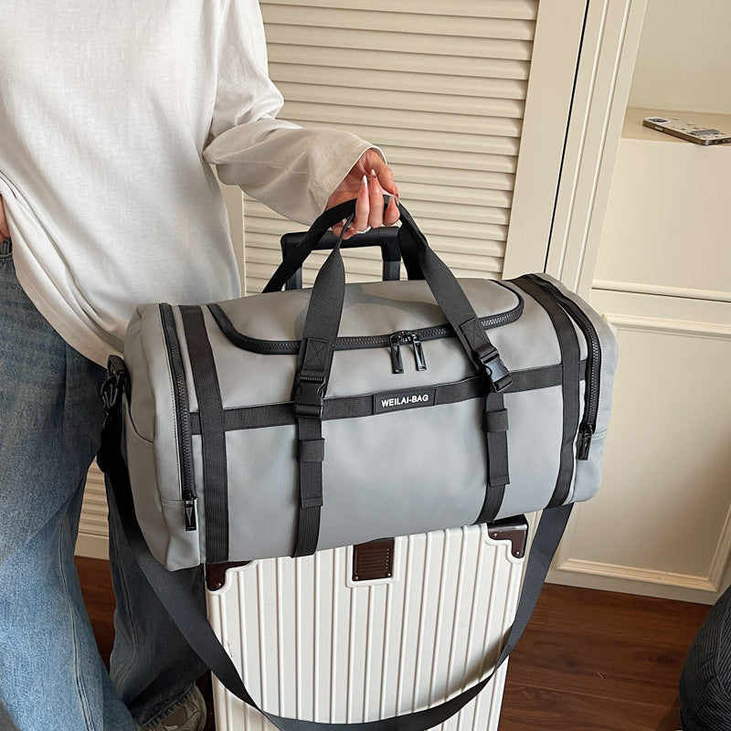 Sportliche Reise-Duffel Mit Robustem Und Wasserabweisendem Material Brehn