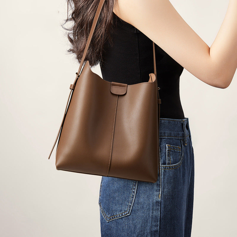 Elegante Strukturierte Schultertasche Brehn