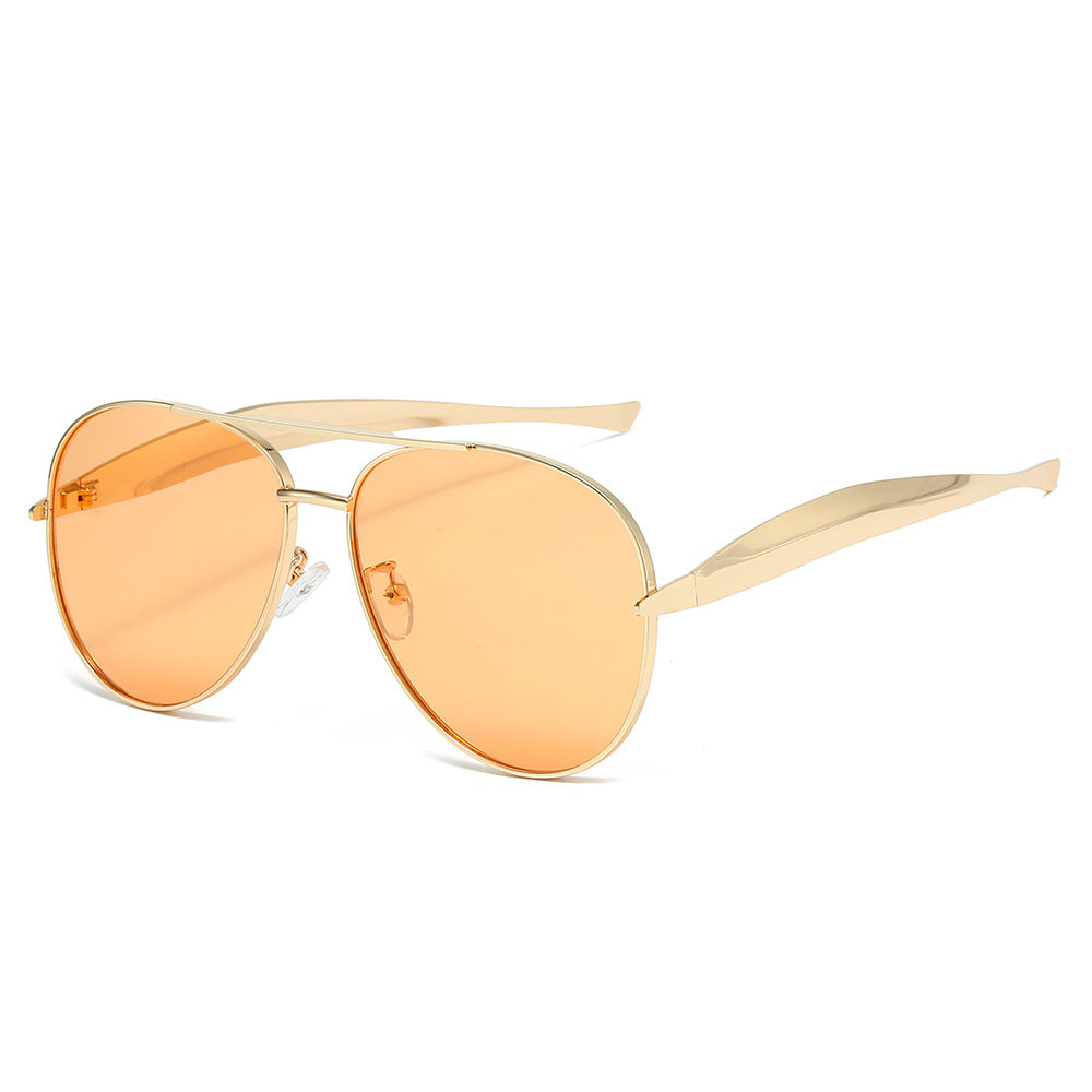 Chic Aviator Sonnenbrillen mit stilvollen Metallakzenten Brehn
