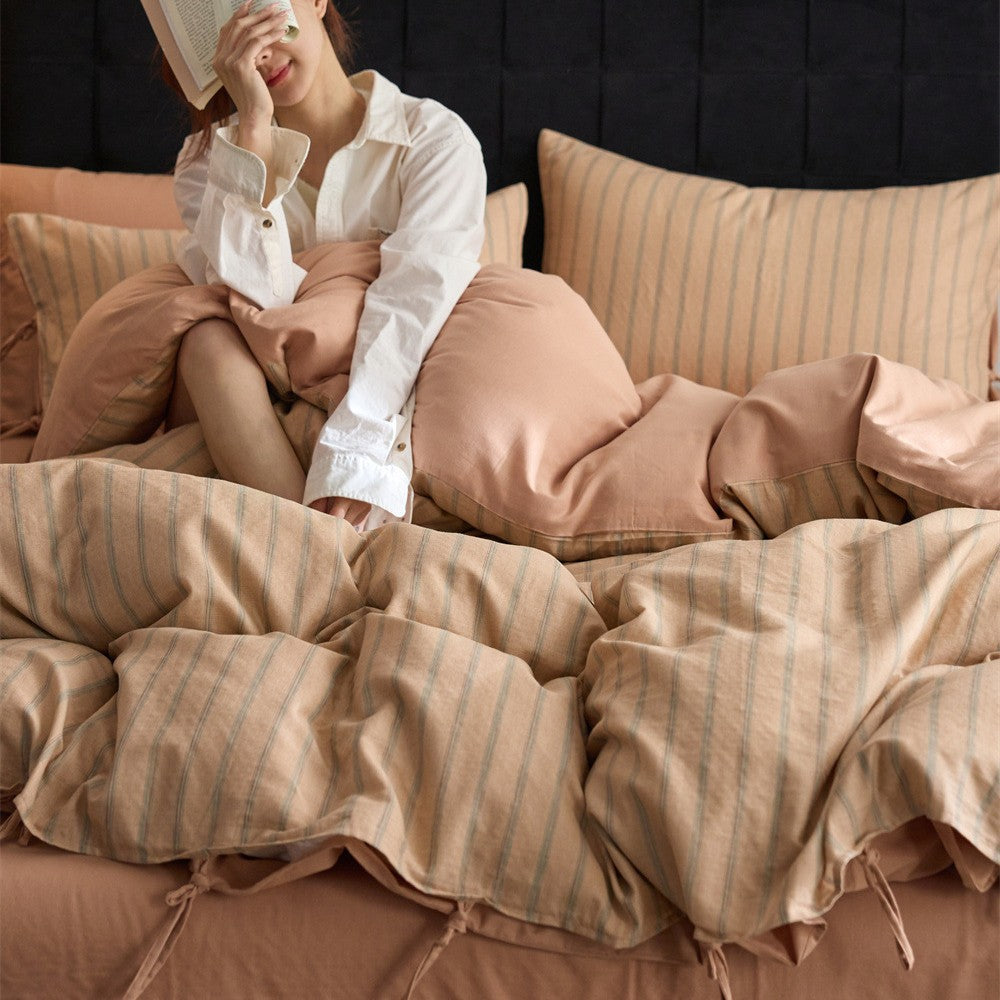 Elegantes Bettwäscheset mit zweilagiger Satin-Leinen Struktur und dekorativen Kordelbindern