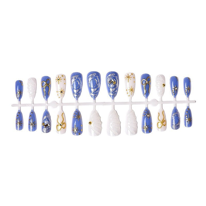 Kunstvoll gestaltetes Nagelset Brehn