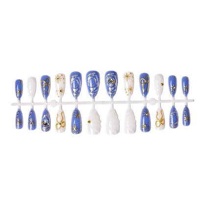 Kunstvoll gestaltetes Nagelset Brehn