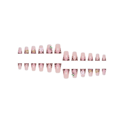 Künstlerische Nagelkunst Brehn