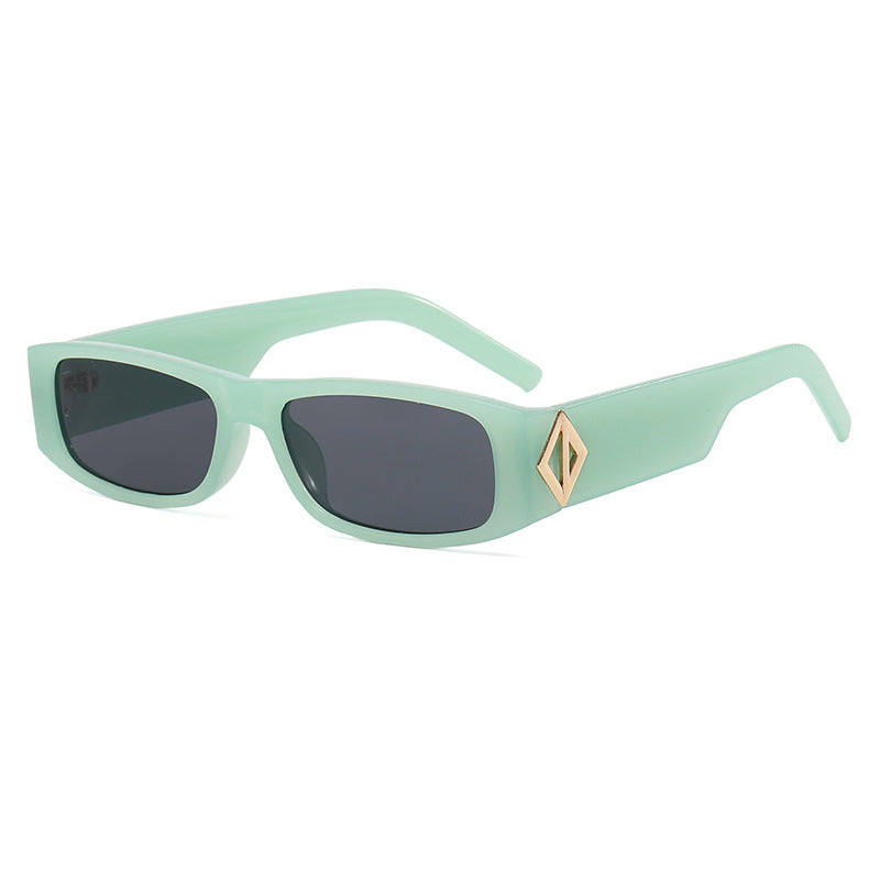 Damen modische rechteckige Sonnenbrille mit stilvollem Metallapplikation Brehn
