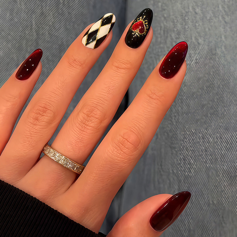 Künstlerischer Designer Press-On Nail Set Brehn