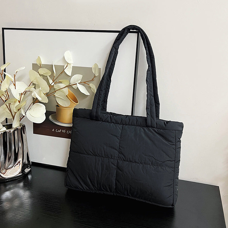 Stylische gesteppte Tragetasche Brehn