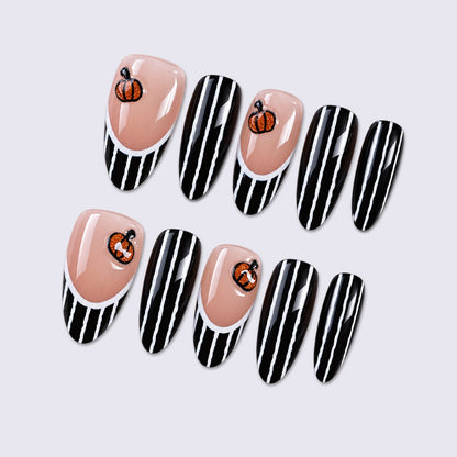 Kunstnagelset mit eleganten Zebra-Designs und kreativen Akzenten Brehn