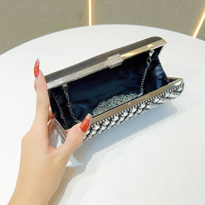 Glitzernde kristallbesetzte Abend-Clutch