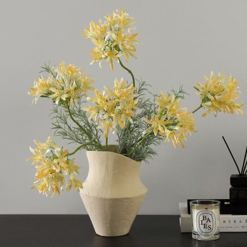 Lebensnahe künstliche Blumenstrauß-Anordnung