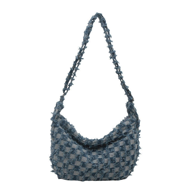 Texturierte gewebte Schultertasche