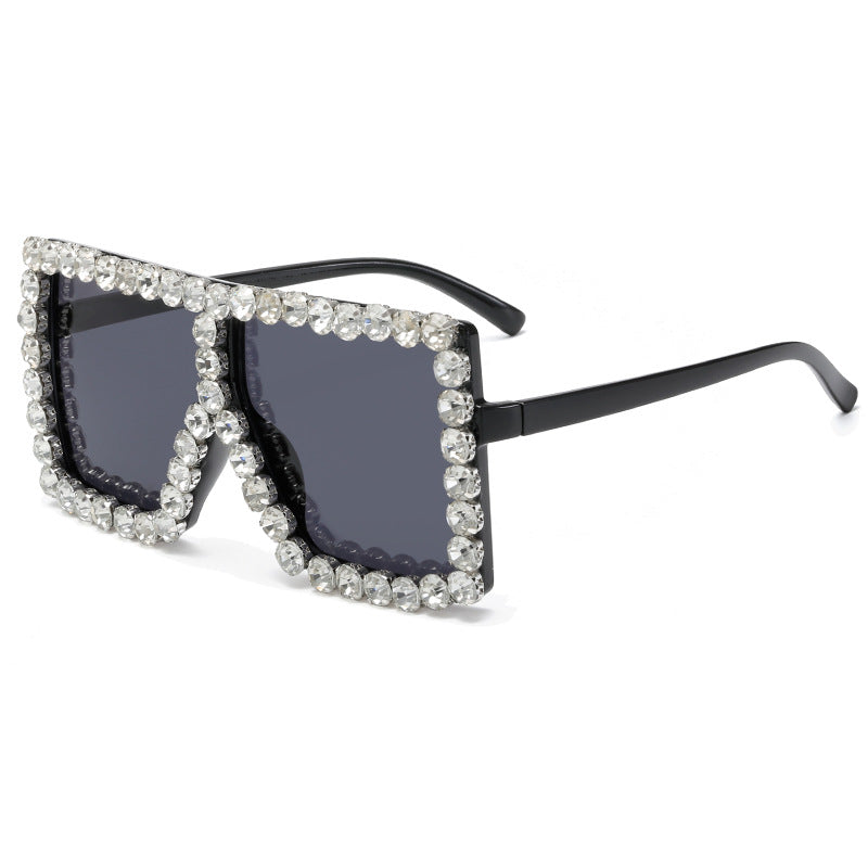 Damen auffällige quadratische Sonnenbrille mit funkelnden Applikationen Brehn
