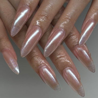 Kunstvolle Stiletto-Nägel mit Glitzer-Gradient und elegantem Design Brehn