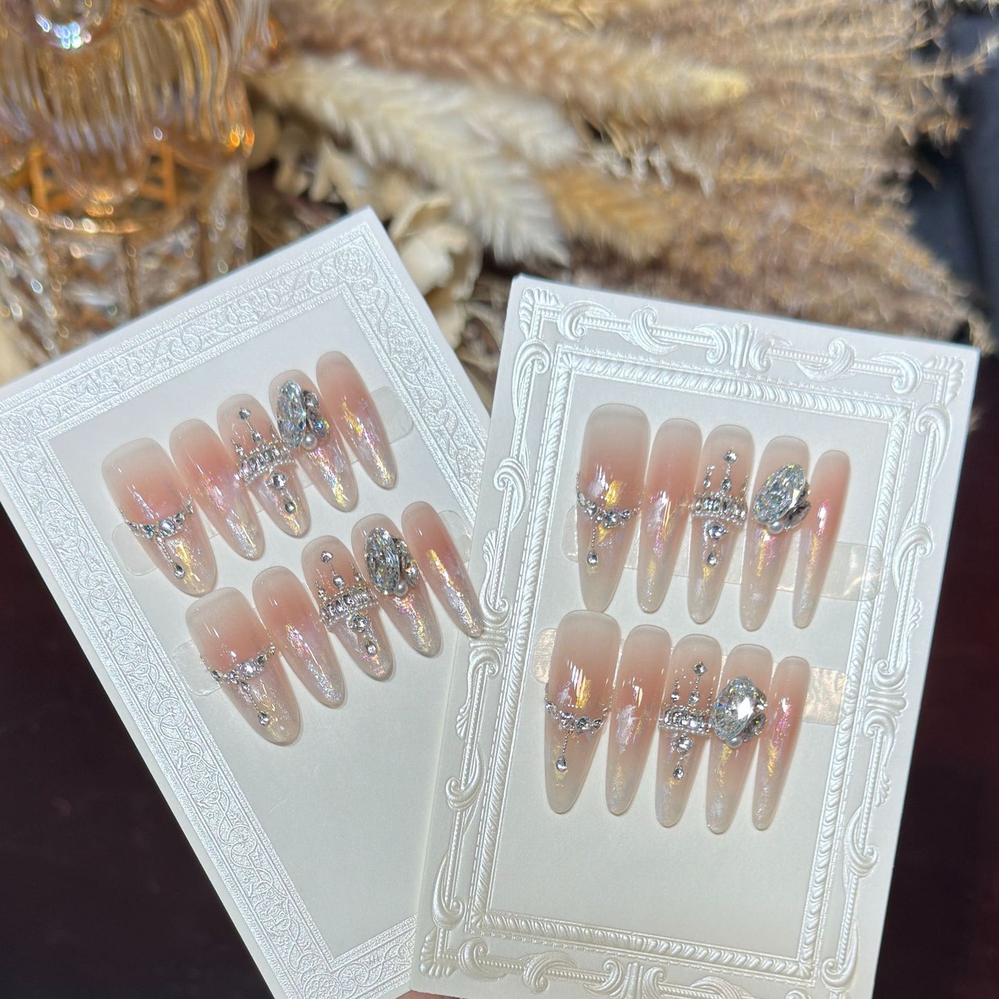 Dekoratives Stiletto Nagelkunstset Brehn