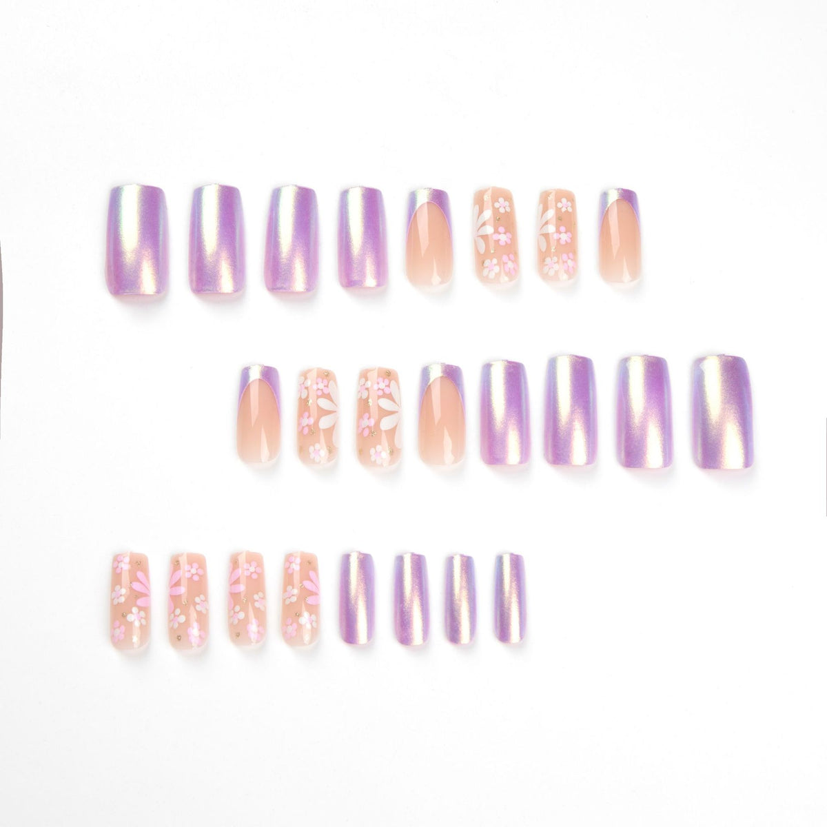 Künstliche Nagelkunst mit floralen Mustern und Glanz Brehn
