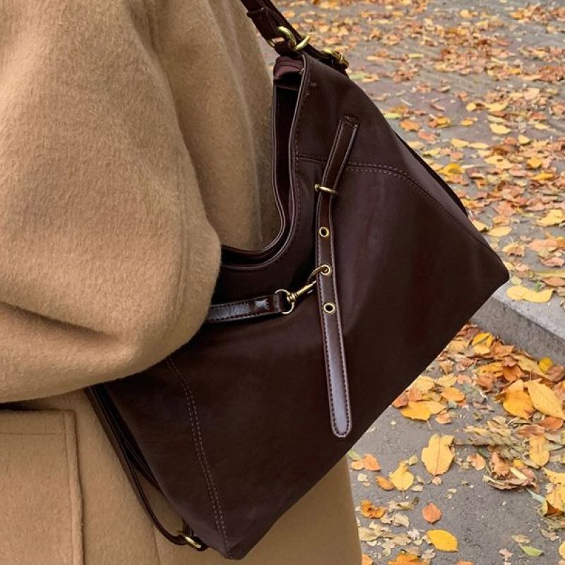 Elegante Schultertasche Brehn