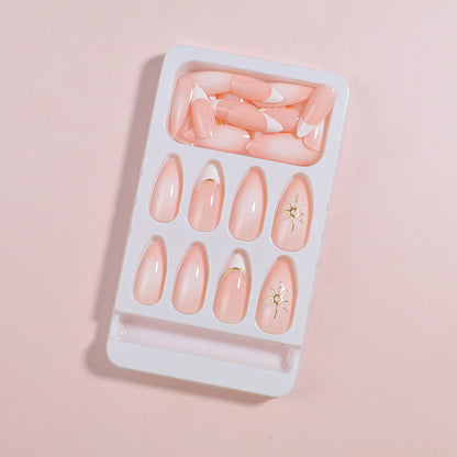 Premium Press-On Nail Set mit dekorativen Akzenten Brehn