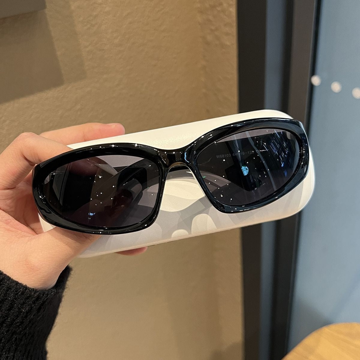 Moderne quadratische Sonnenbrille Brehn
