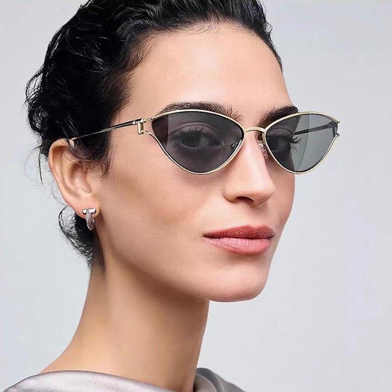 Damen Cat-Eye Sonnenbrille im eleganten Goldrahmen Brehn