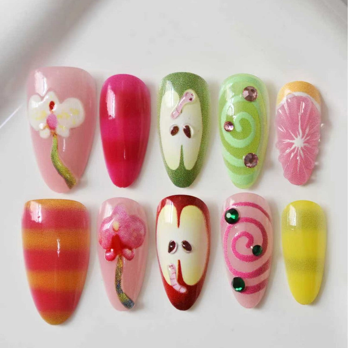 Dekorative 3D Blumen Aufkleben Nagelverlängerungen Brehn