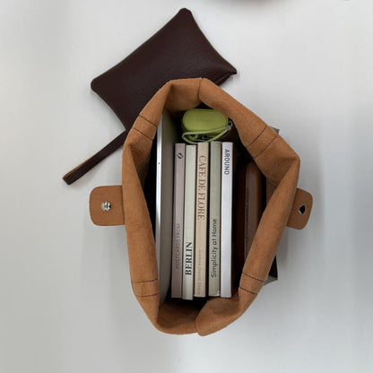 Stylische genoppte Leder Tote Bag
