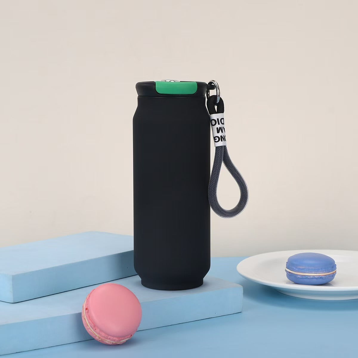 Damen isolierte Wasserflasche mit praktischem Tragegriff Brehn