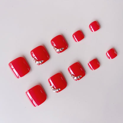 Kunstnagelset mit eleganten Strassdetails Brehn