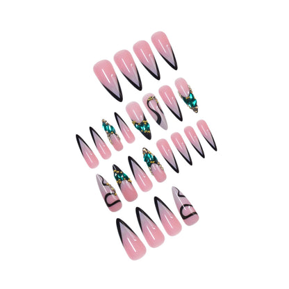 Glamouröse Stiletto-Nagelerweiterungen Brehn