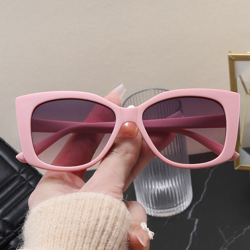 Damen Modische Cat-Eye-Sonnenbrille mit modernem Design Brehn