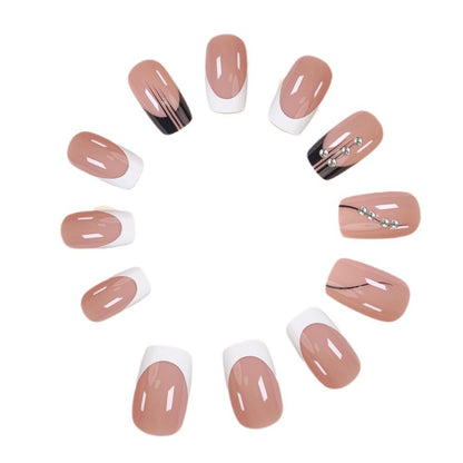 Elegante Kristall Akzent Nagelkunst