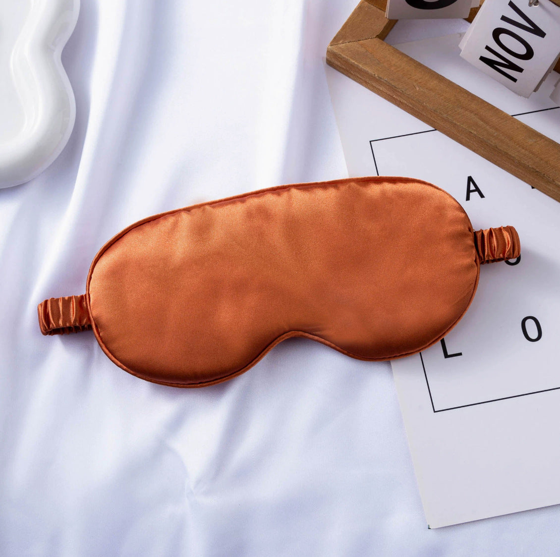 Unisex nan seidenweiche Schlafmaske mit ergonomischer Polsterung und verstellbarem Elastikband Brehn