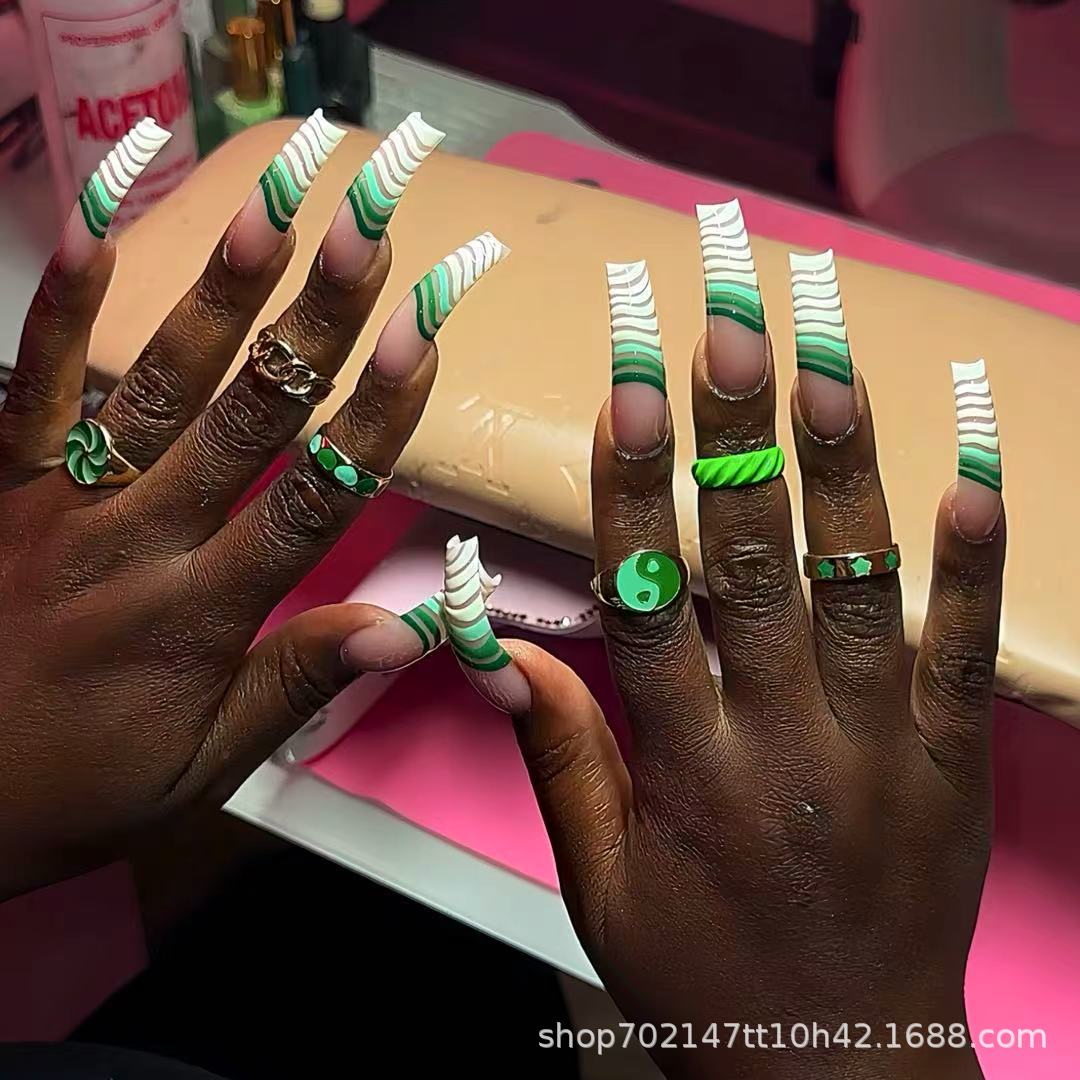 Künstlerische Stiletto Druck-On Nagelverlängerungen Brehn
