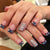 Dekoratives Press-On Nagelkunstset mit Glitterakzenten Brehn